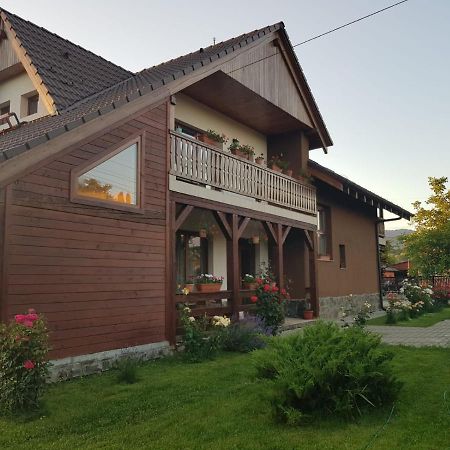 Pensiunea Rares Bistrita Bargaului Exteriér fotografie